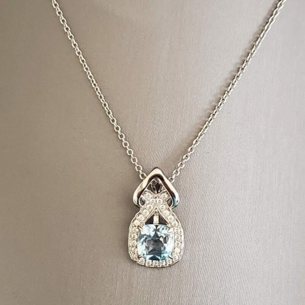 Gold Coast Cushion Cut Faux Aquamarine Halo Necklace Platinum Plated Gift - Picture 4 of 8